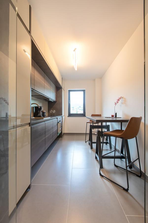 Cosmopolit Booking Brasov Bagian luar foto