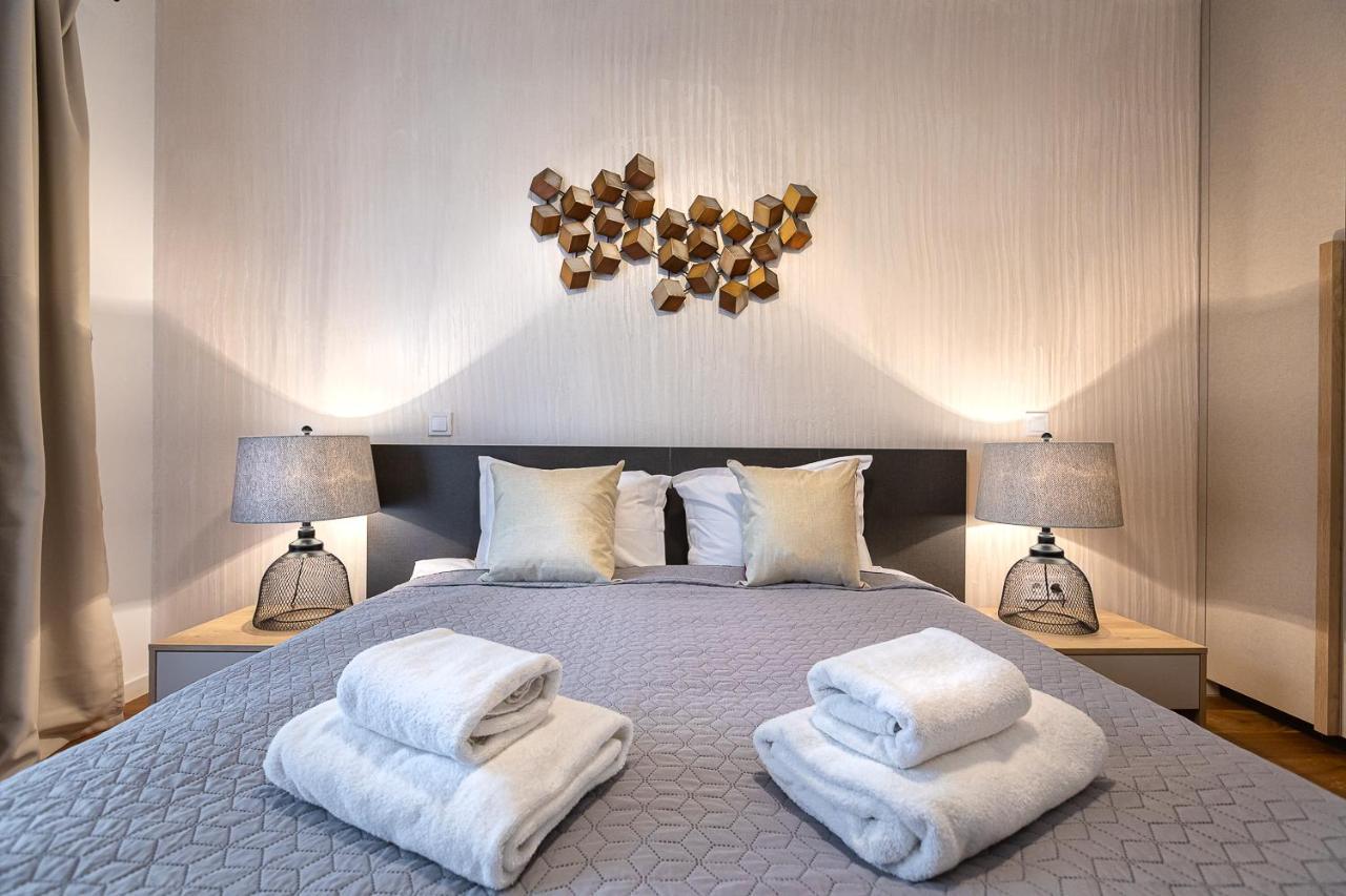 Cosmopolit Booking Brasov Bagian luar foto